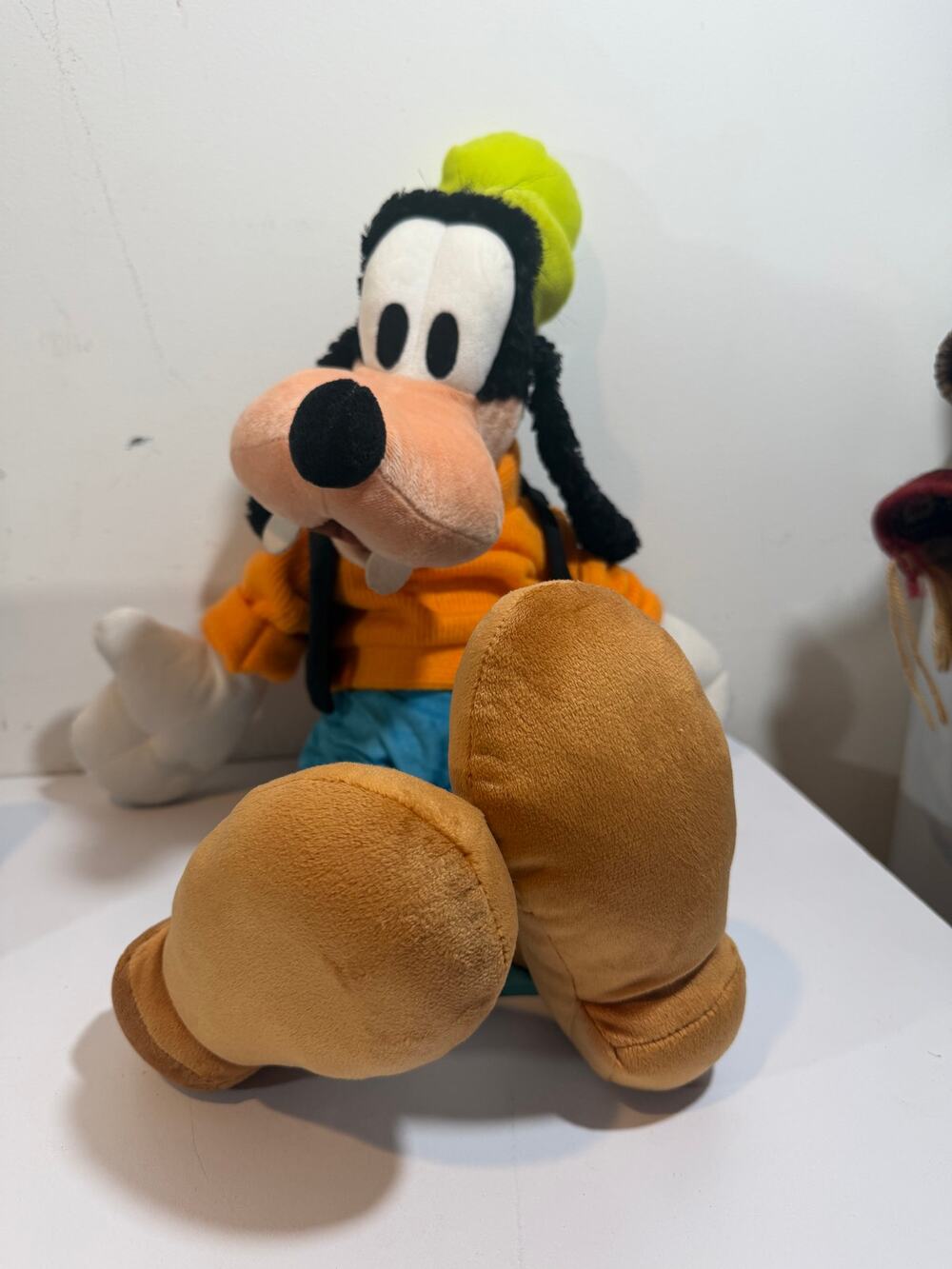 Disney Parks Exclusive Authentic Original Goofy 24" Plush Stuffed Animal Edit
